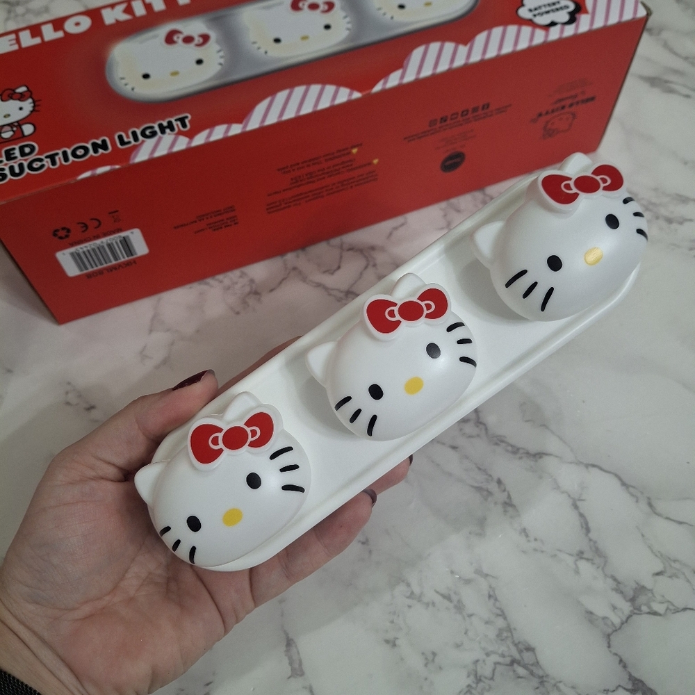 Hello Kitty LED Suction Light - Picture 3 of 7